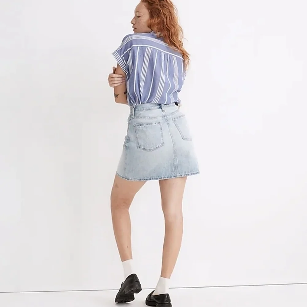 Madewell Light Wash Denim High Rise A-Line Mini Skirt Preppy Classic Essential